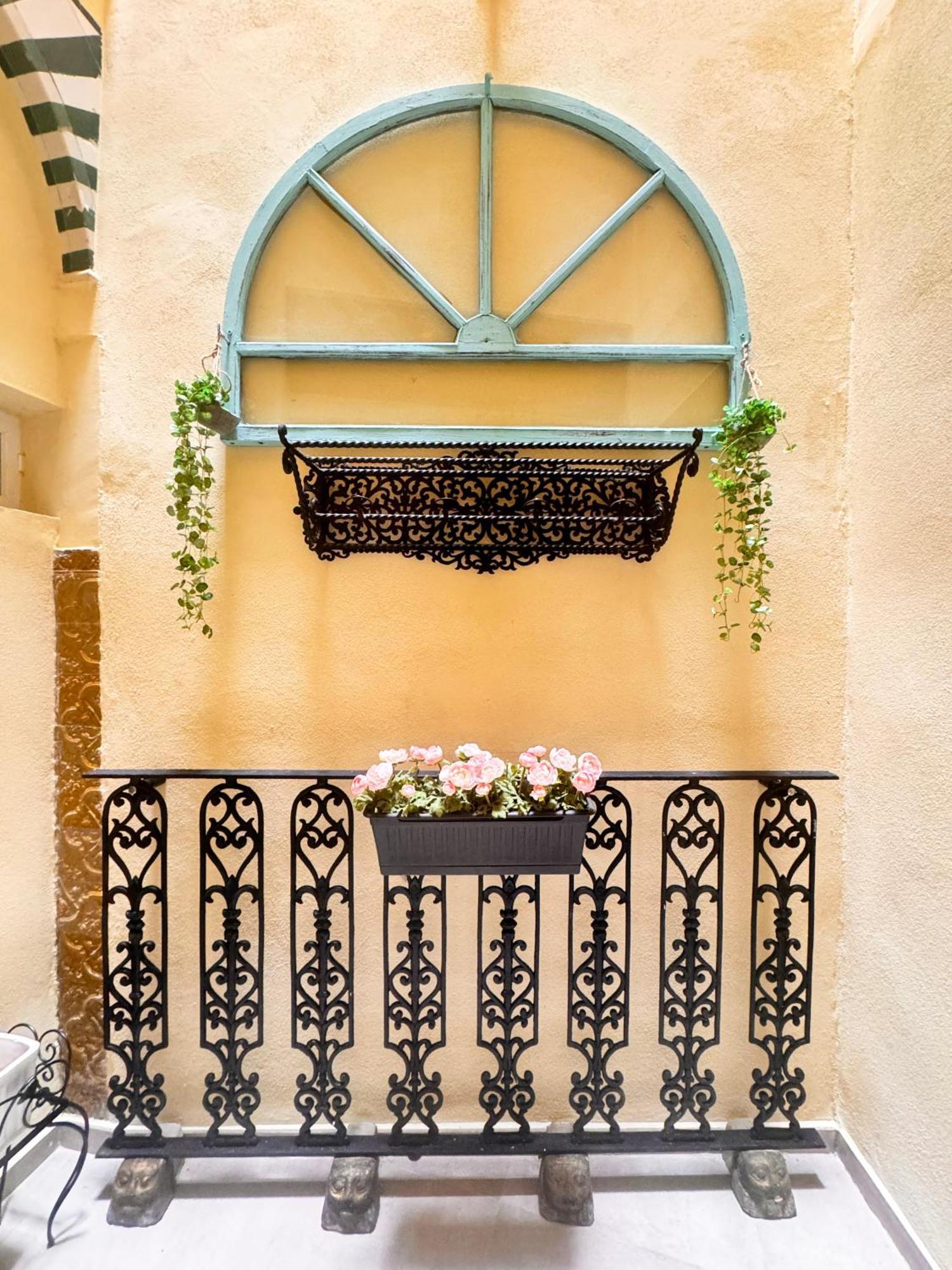 Palace-House Hércules 92 Sevilla Exterior foto